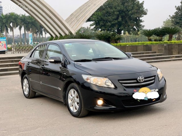 Xe Toyota Corolla AT năm sản xuất 2009, màu đen