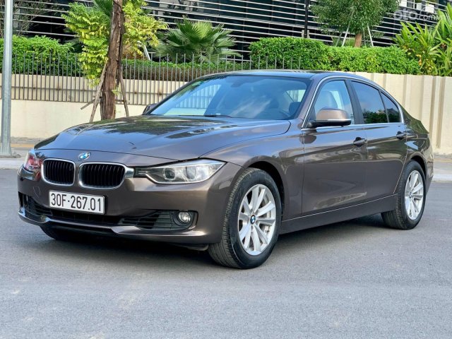 Bán BMW 320i AT đời 2014, nhập khẩu nguyên chiếc