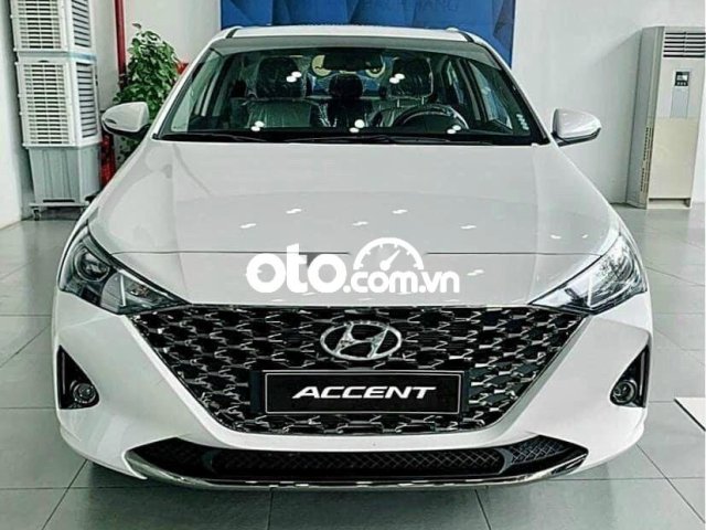 Bán xe Hyundai Accent MT Base năm sản xuất 2021, màu trắng 