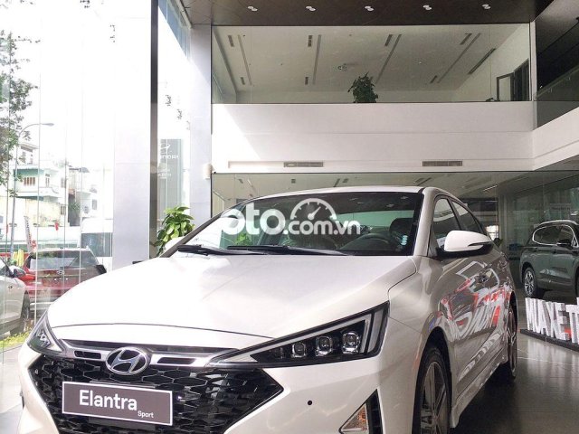 Cần bán xe Hyundai Elantra 1.6 Sport năm sản xuất 2021, 698 triệu