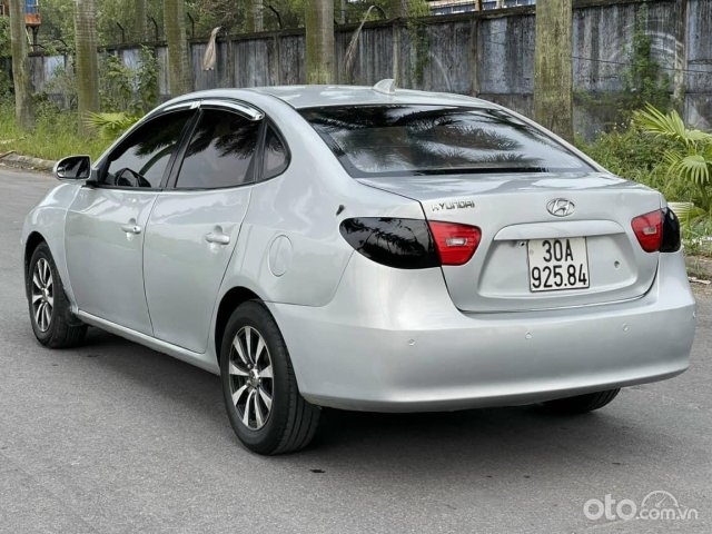 Cần bán lại xe Hyundai Elantra năm 2008, màu bạc, giá chỉ 168 triệu3