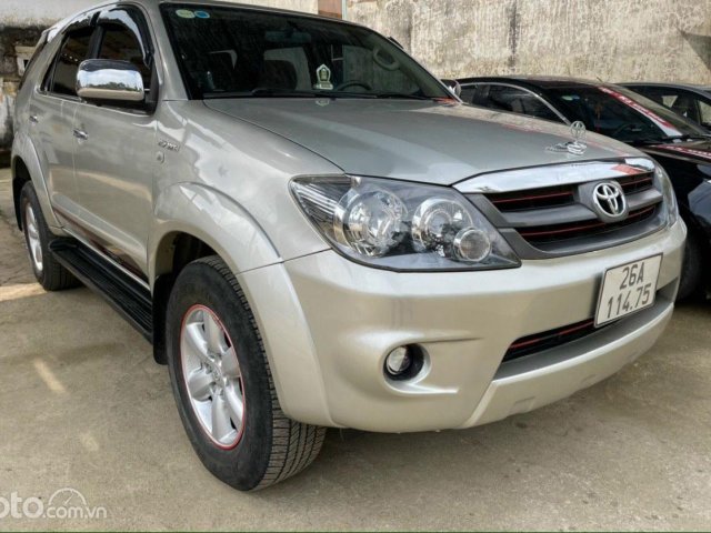 Bán Toyota Fortuner SR5 2.7 4x4 AT sản xuất năm 2008, màu bạc, xe nhập0