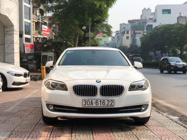 Xe BMW 520i đời 2013, màu trắng, nhập khẩu nguyên chiếc
