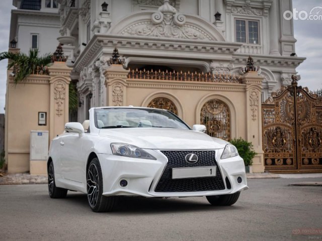 Giá đình cần bán lại Lexus IS 250C đời 2009, màu trắng, xe nhập, bao test