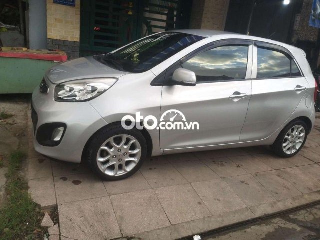 Bán ô tô Kia Picanto 1.25AT sản xuất năm 2013, màu bạc, nhập khẩu