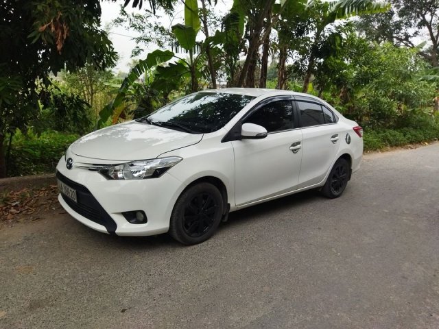 Bán Toyota Vios AT sản xuất 2016, màu trắng