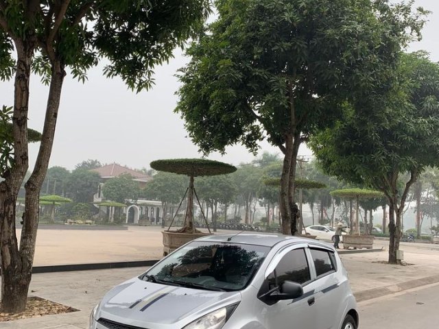 Bán xe Chevrolet Spark năm 2012, màu bạc, nhập khẩu nguyên chiếc, giá 148tr