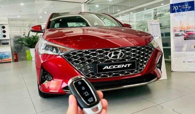 Cần bán xe Hyundai Accent 1.4 AT sản xuất năm 2021, màu đỏ