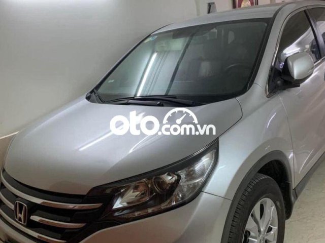 Bán Honda CR-V 2.0 sản xuất năm 2014, màu bạc chính chủ giá cạnh tranh