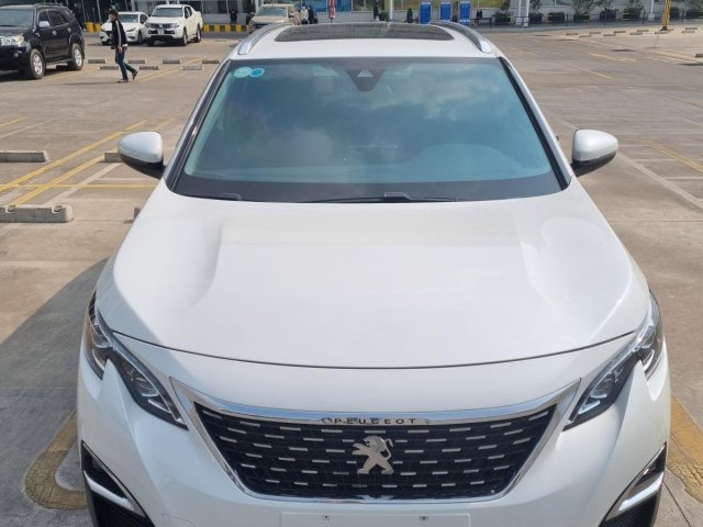 Peugeot 5008 siêu lướt 2020 trắng