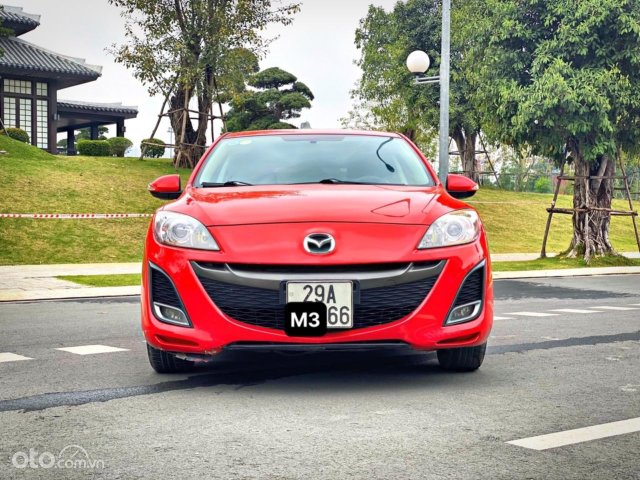 Bán gấp Mazda 3 1.5 Hatchback sx 2011 mới chạy 9 vạn km, giá sock