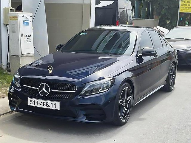 Bán xe Mercedes C300 năm sản xuất 2021, màu xanh lam0