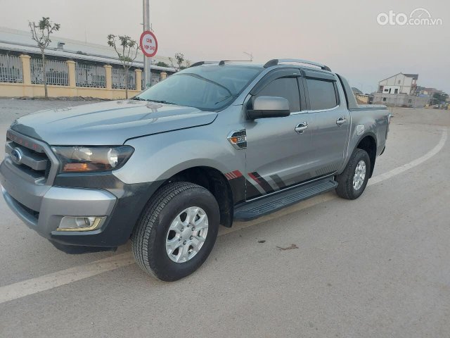 Bán ô tô Ford Ranger XLS sản xuất 2016, màu xám số sàn giá cạnh tranh