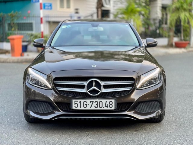 Bán ô tô Mercedes C200 AT năm 2017, màu nâu, nhập khẩu