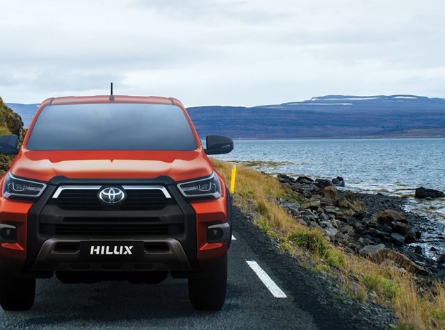 Bán xe Toyota Hilux 2.8L 4x4 sản xuất năm 2021, nhập khẩu nguyên chiếc0