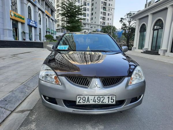 Cần bán Mitsubishi Lancer 1.6 sản xuất năm 2003, màu nâu giá cạnh tranh