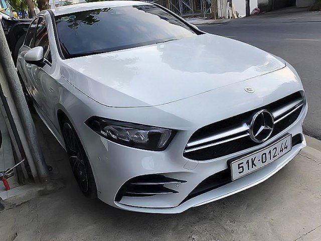 Cần bán Mercedes A35 Sport AMG sản xuất năm 2021, màu trắng, nhập khẩu