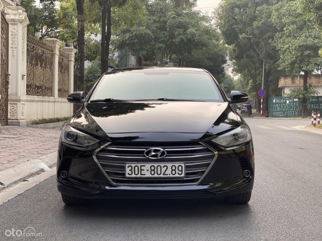 Bán Hyundai Elantra 2.0 GLS 2017 xe nguyên bản, sơn zin, bảo dưỡng định kỳ theo hãng Hyundai nên các Bác mua xe yên tâm