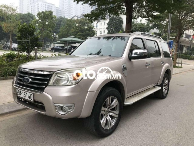 Cần bán Ford Everest Limited 4x2 năm 2011