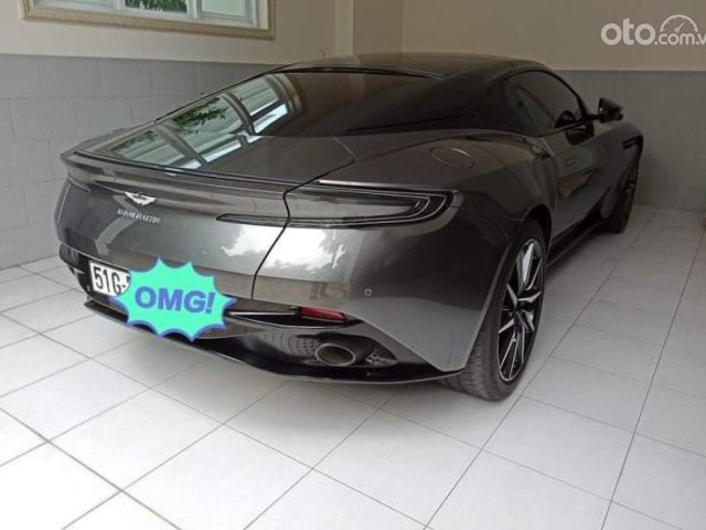 Bán siêu xe Aston Martin DB11 4.0 V8 sản xuất 2018, màu xám, xe nhập