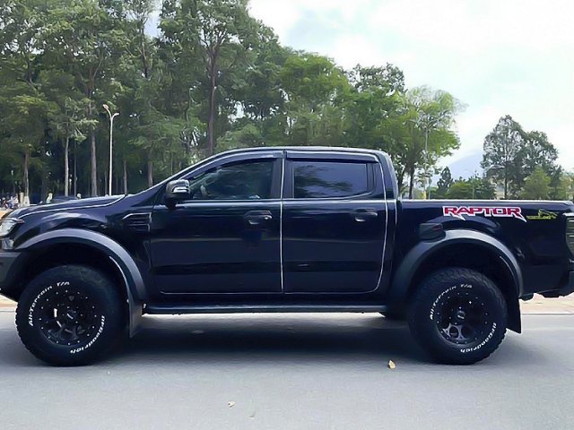 Bán Ford Ranger XLS 2.2L 4x2 AT sản xuất 2018, màu đen, xe nhập  