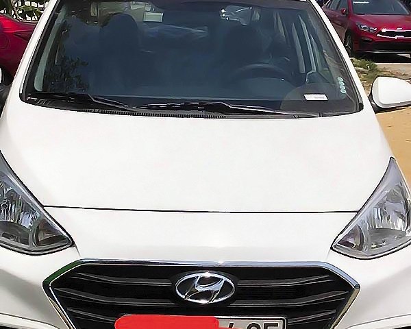 Bán Hyundai Grand i10 1.25AT năm sản xuất 2019, màu trắng, xe nhập