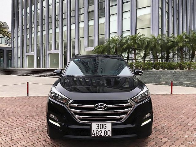 Bán ô tô Hyundai Tucson 2.0 AT CRDi năm sản xuất 2018, màu đen số tự động0