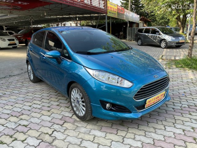 Bán Ford Fiesta EcoBoost năm sản xuất 2013, màu xanh rất đẹp, bao phí rút hồ sơ, thủ tục nhanh gọn, giá cực tốt