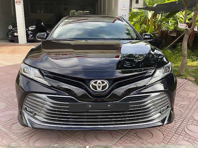 Bán Toyota Camry 2.4G sản xuất năm 2019, màu đen, nhập khẩu, giá tốt