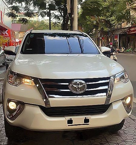 Bán Toyota Fortuner 2.7V 4x2AT năm sản xuất 2020, màu trắng, nhập khẩu