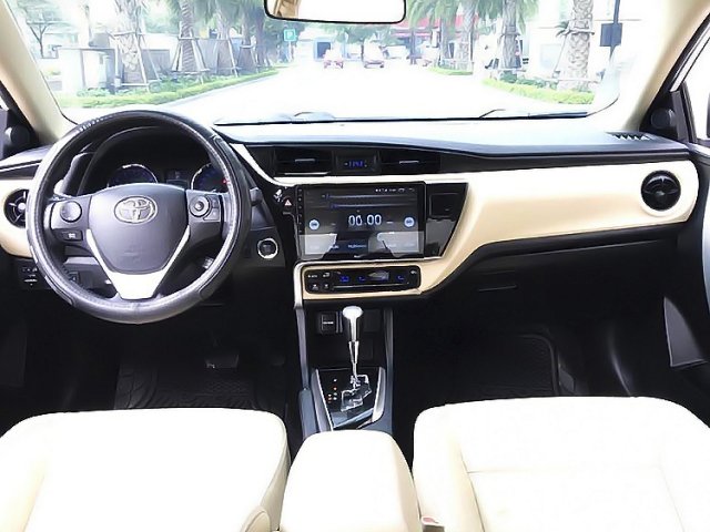 Bán xe Toyota Corolla Altis 1.8G AT năm sản xuất 2020, màu trắng1