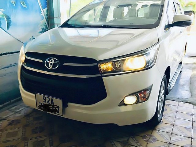 Bán Toyota Innova 2.0 E sản xuất 2018, màu trắng