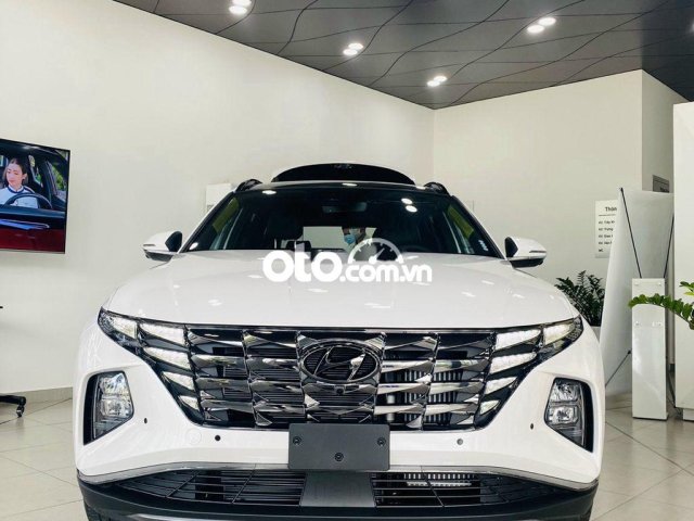 Bán xe Hyundai Tucson 2022, màu trắng, sẵn xe giao ngay, thêm nhiều quà tặng khủng cho khách hàng nhanh chân tới trong tháng 10