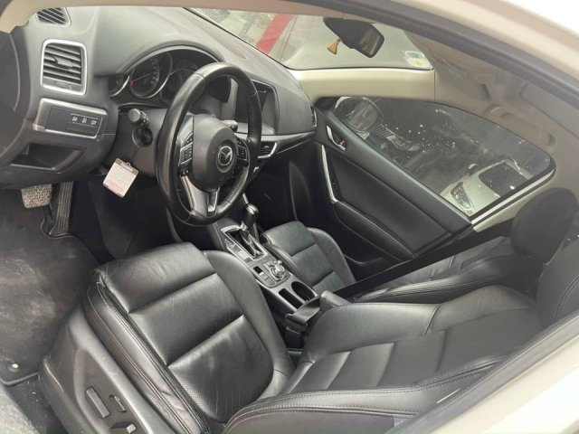 Bán gấp xe Mazda CX-5 2.0 sản xuất 2016, màu trắng, giá cạnh tranh3