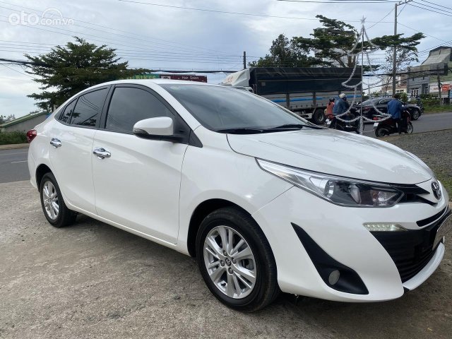 Bán Toyota Vios G năm 2019, màu trắng, xe như mới, giấy tờ đầy đủ sang tên hợp pháp, giá cạnh tranh