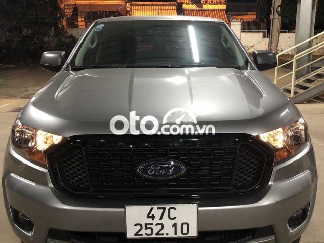 Bán ô tô Ford Ranger XLS 2.2 4x2AT năm sản xuất 2021, màu bạc, xe nhập như mới