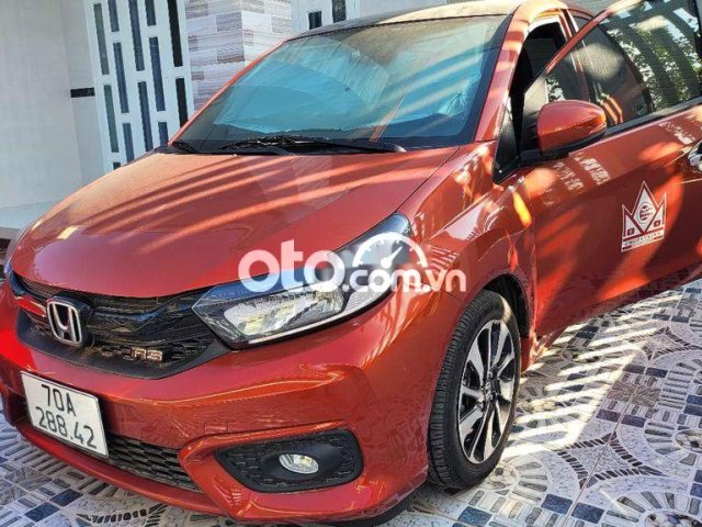 Cần bán Honda Brio RS năm sản xuất 2020, màu đỏ, giá chỉ 405 triệu