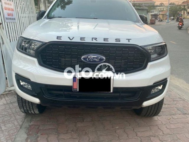 Xe Ford Everest Sport 2.0 AT 4x2 năm sản xuất 2021, màu trắng, xe nhập