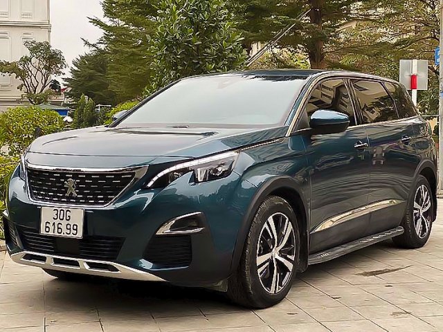 Bán Peugeot 5008 1.6 AT sản xuất 2020, màu xanh lam còn mới giá cạnh tranh