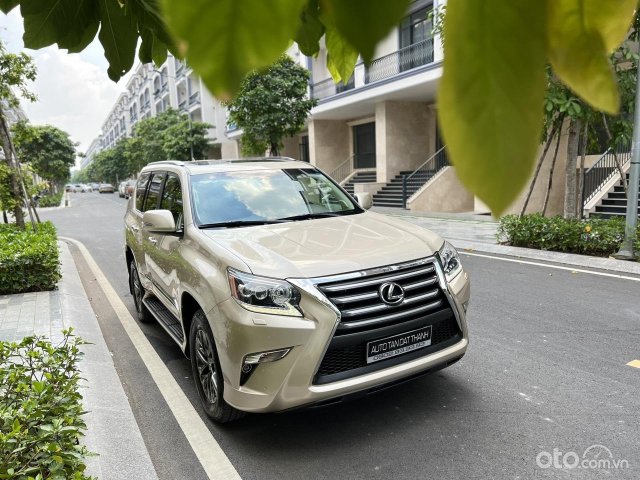 Cần bán Lexus GX 460 màu vàng cát, năm 2014, xe nhập khẩu nguyên chiếc, một đời chủ từ đầu, xe đi rất ít, còn mới như xe vừa xuất xưởng