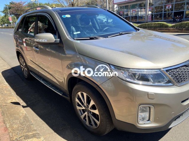 Bán Kia Sorento AT sản xuất 2014, màu ghi vàng giá tốt