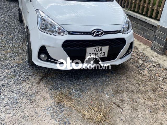 Bán xe Hyundai Grand i10 1.0 MT sản xuất 2016, màu trắng, nhập khẩu chính chủ, giá 205tr