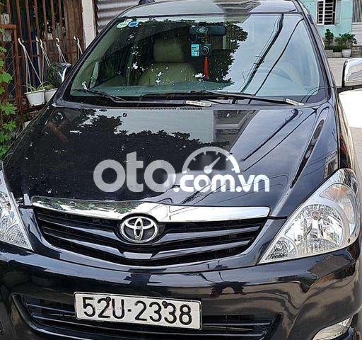 Bán xe Toyota Innova 2.0 G năm sản xuất 2009, màu đen chính chủ 