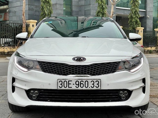 Bán Kia Optima 2.0 ATH năm sản xuất 2017, màu trắng, 670 triệu