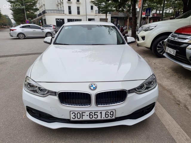 ManyCar bán BMW 320i 2019 màu trắng xe chất đi ít