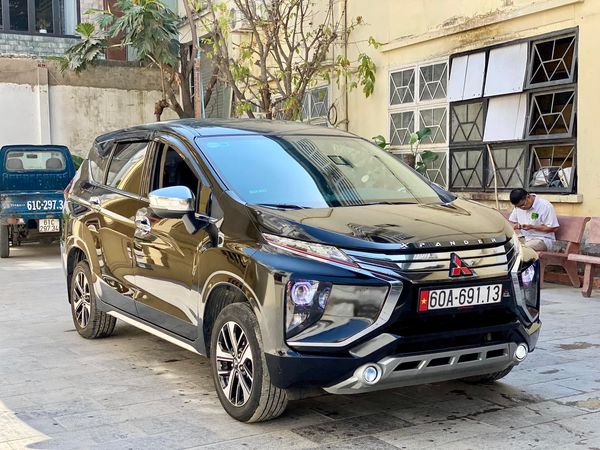 Cần bán Mitsubishi Xpander AT năm 2019, màu đen0