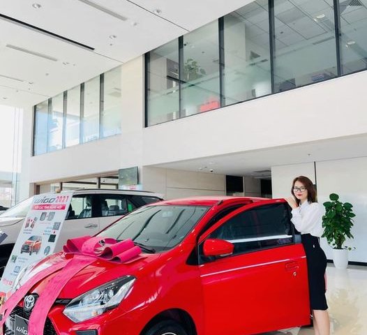 Bán ô tô Toyota Wigo 1.2GAT sản xuất 2021, màu đỏ0