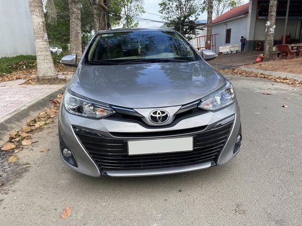 Bán ô tô Toyota Vios 1.5G sản xuất năm 2019, màu xám xe gia đình