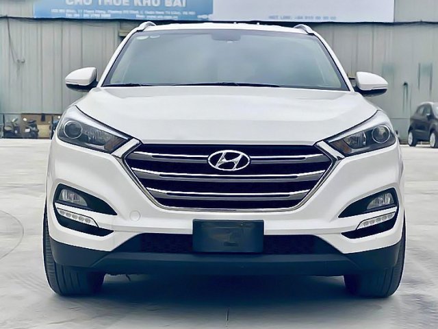 Bán Hyundai Tucson 2.0AT sản xuất 2018, màu trắng