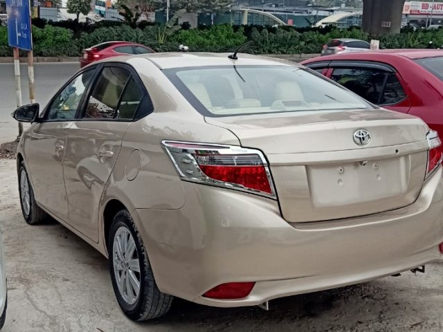 Bán xe Toyota Vios đời 2015 xe gia đình giá tốt 280tr giấy tờ đầy đủ2